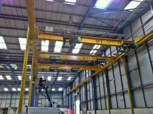 Travelling overhead cranes